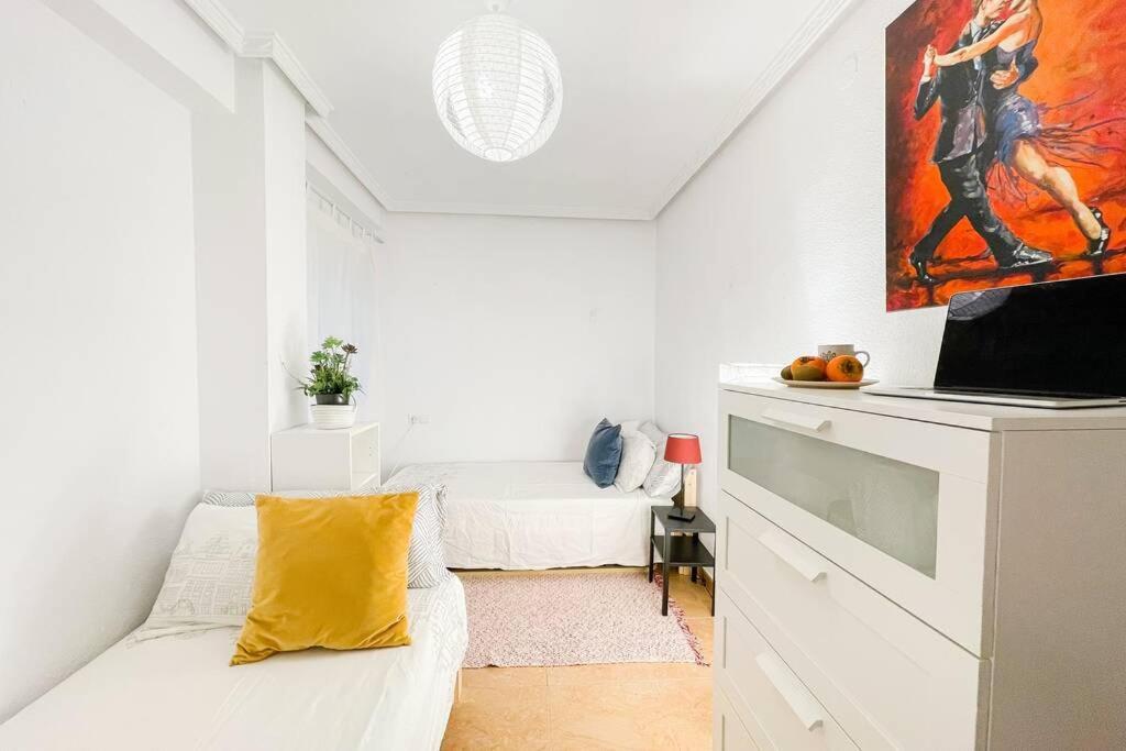 Coqueto Y Amplio Apartamento A 15 Min De La Playa Alicante Dış mekan fotoğraf
