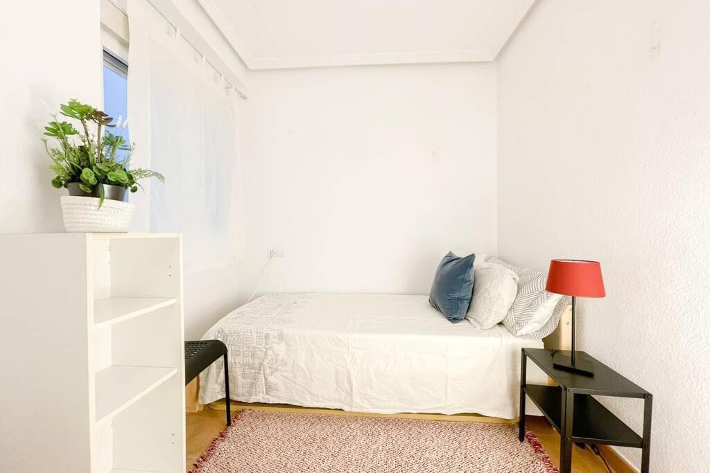 Coqueto Y Amplio Apartamento A 15 Min De La Playa Alicante Dış mekan fotoğraf