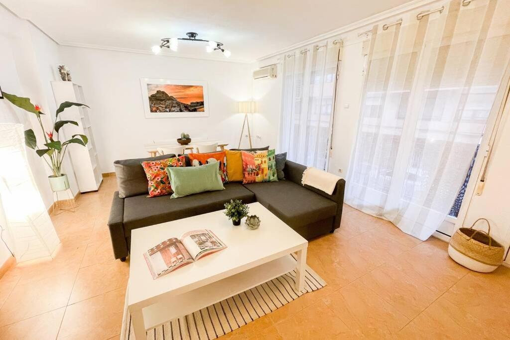 Coqueto Y Amplio Apartamento A 15 Min De La Playa Alicante Dış mekan fotoğraf