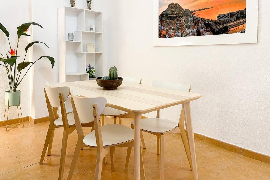 Coqueto Y Amplio Apartamento A 15 Min De La Playa Alicante Dış mekan fotoğraf